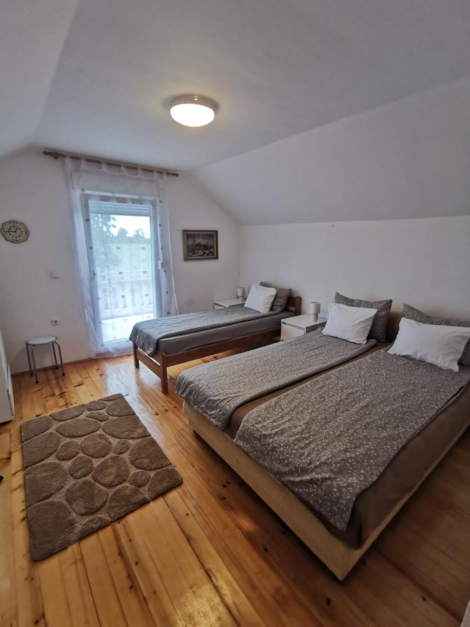 Вилла Kuca Za Odmor Bella Sotin Экстерьер фото